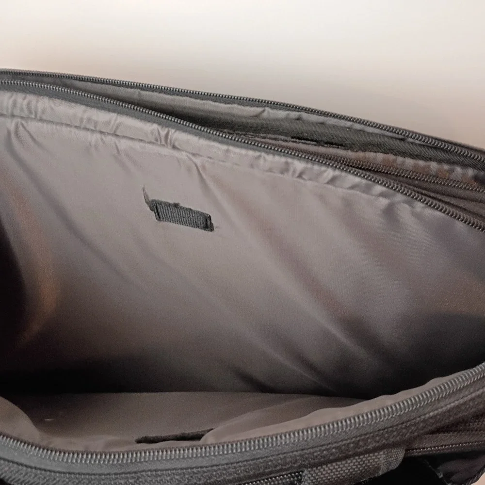 Dell Laptop Briefcase Black Bag fits up to 15.6'' laptop